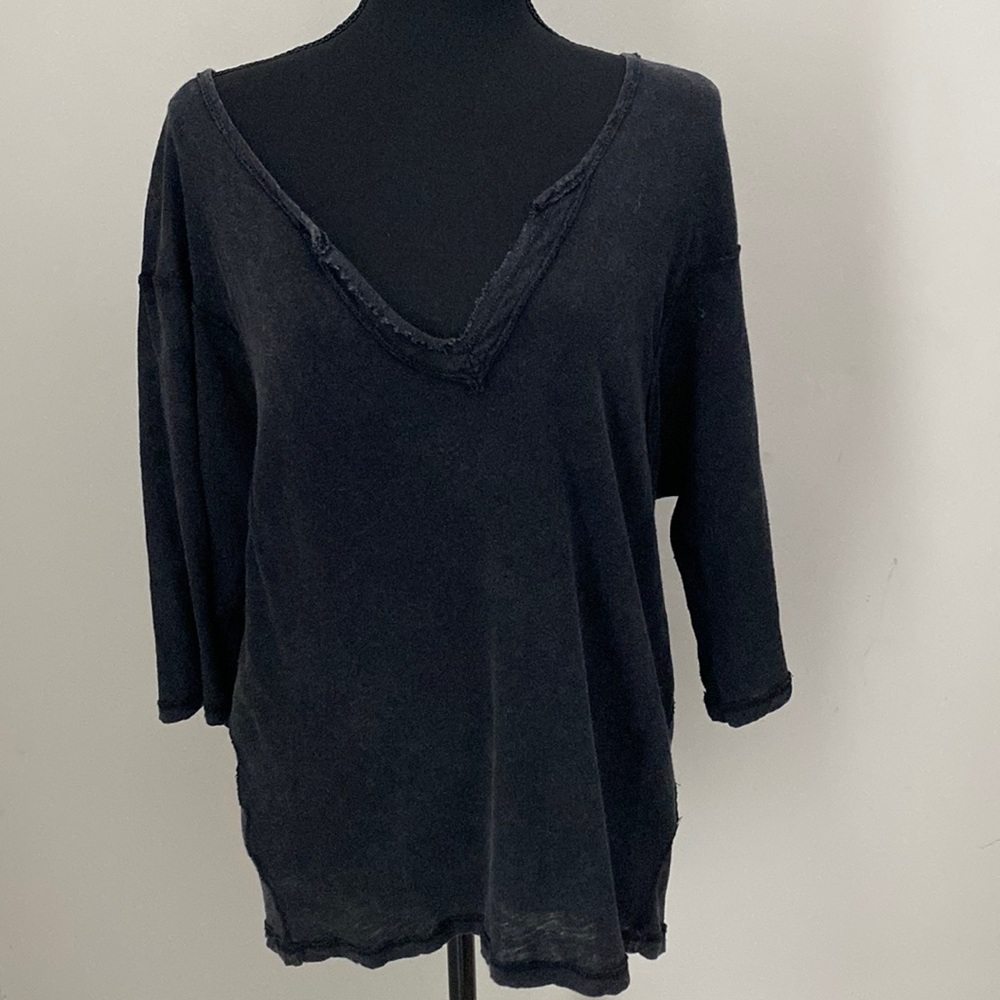 Free People We The Free Dark Gray Linen Cotton Head in the Clouds V Neck Tee XS - Picture 3 of 16